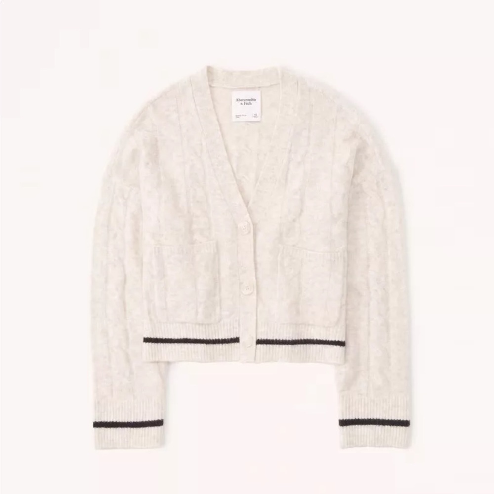 Abercrombie & Fitch Classic Tipped Cardigan